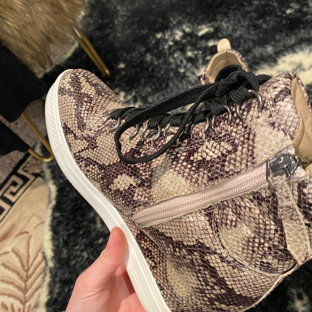 Snakeskin print sneaker wedge sneaker boot heels - Picture 13 of 16